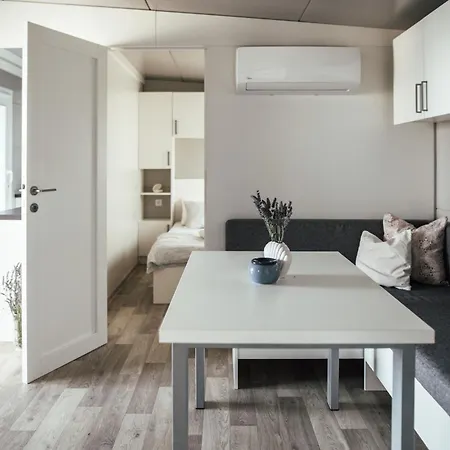 Rasin Mobile Homes * 파코스탄