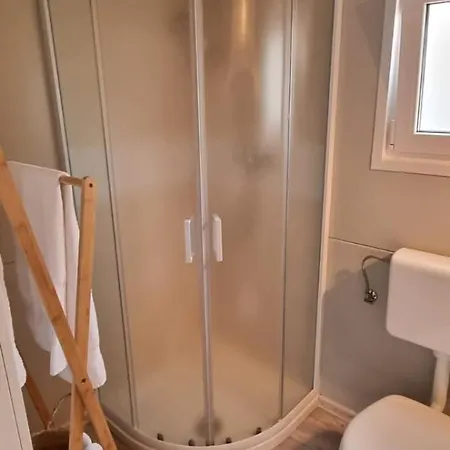 Сasa de vacaciones Rasin Mobile Homes *