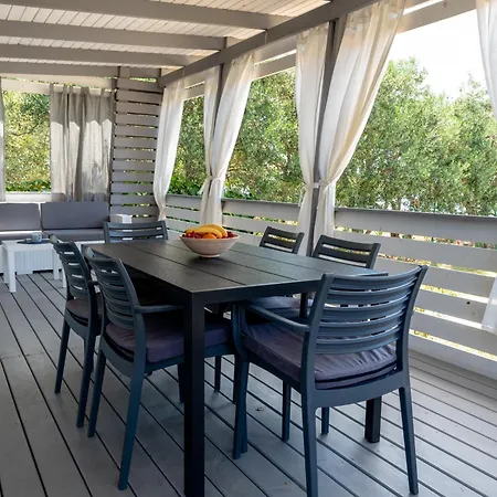 Сasa de vacaciones Rasin Mobile Homes