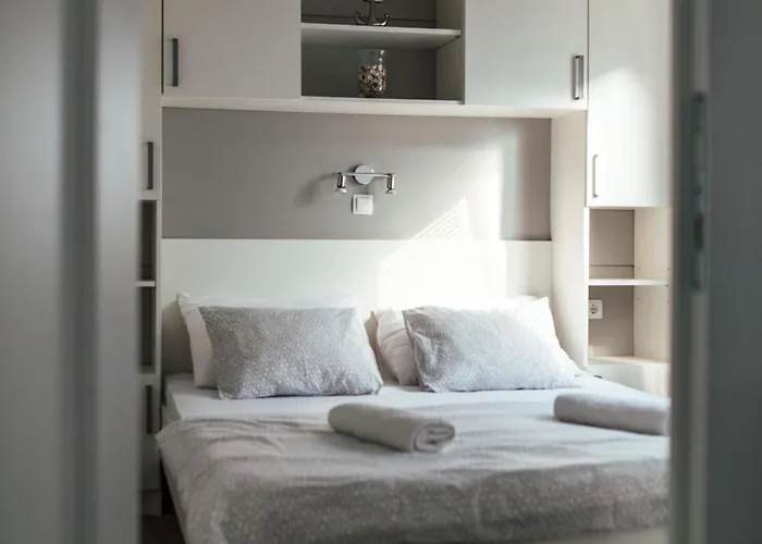 Rasin Mobile Homes * Пакоштане