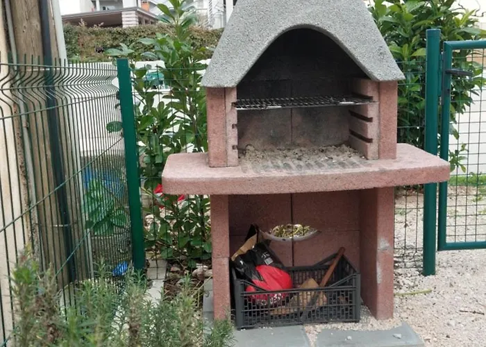 Rasin Mobile Homes *