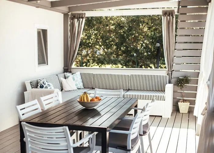 Rasin Mobile Homes * Пакоштане