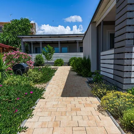 Rasin Mobile Homes Tatil Evi *