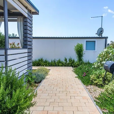 Rasin Mobile Homes Pakostane