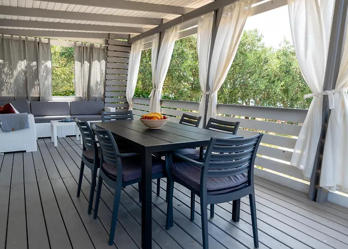 Semesterbostad Rasin Mobile Homes